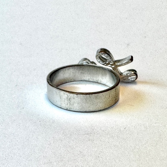 Initial L Letter Ring, Size US 6 1/2 - Picture 3 of 10